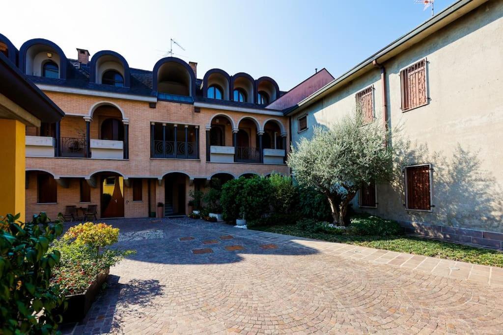 Prestigioso Appartamento Di 70Mq Vicino Milano 레냐노 외부 사진